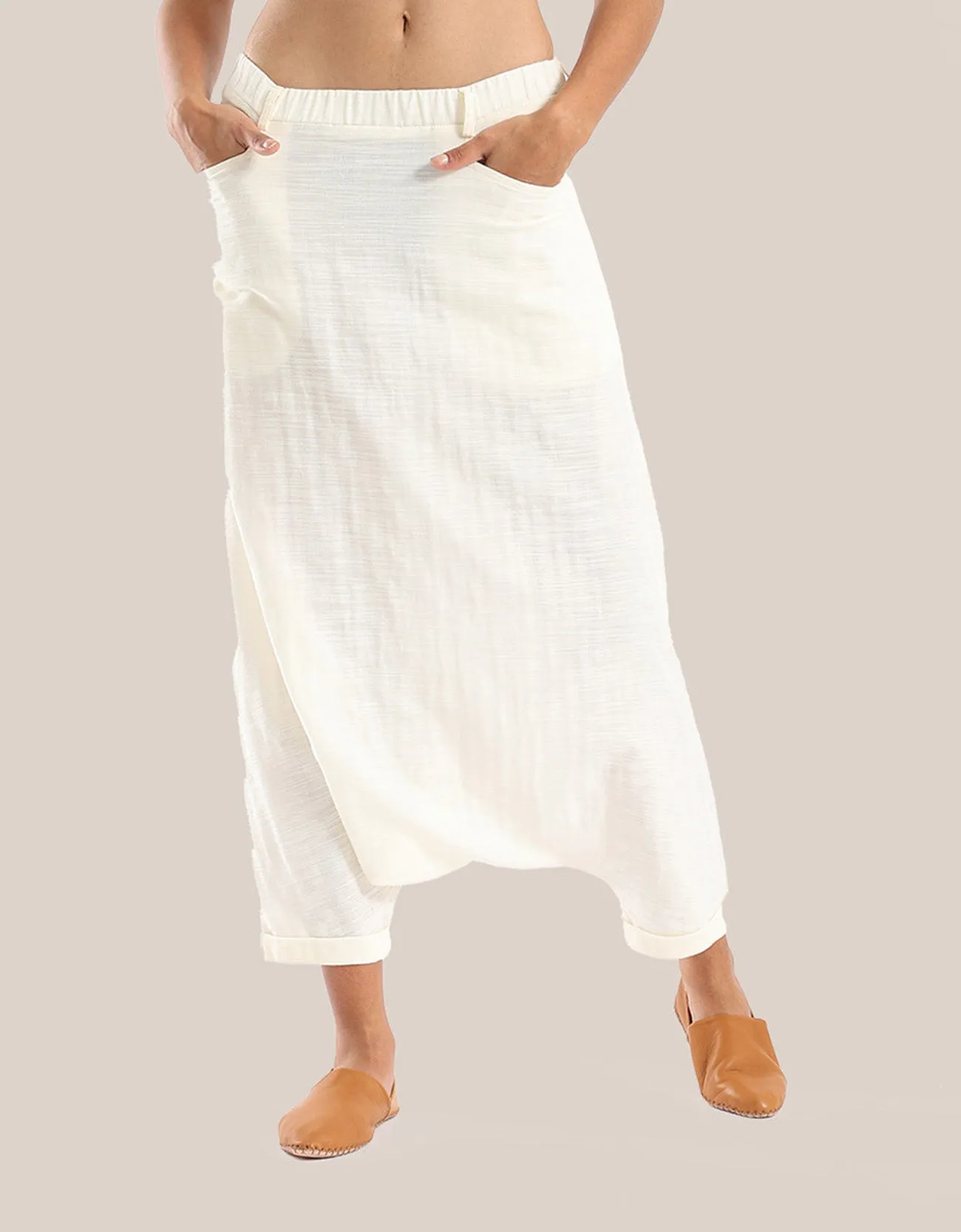 Harem pants with elastic waistline