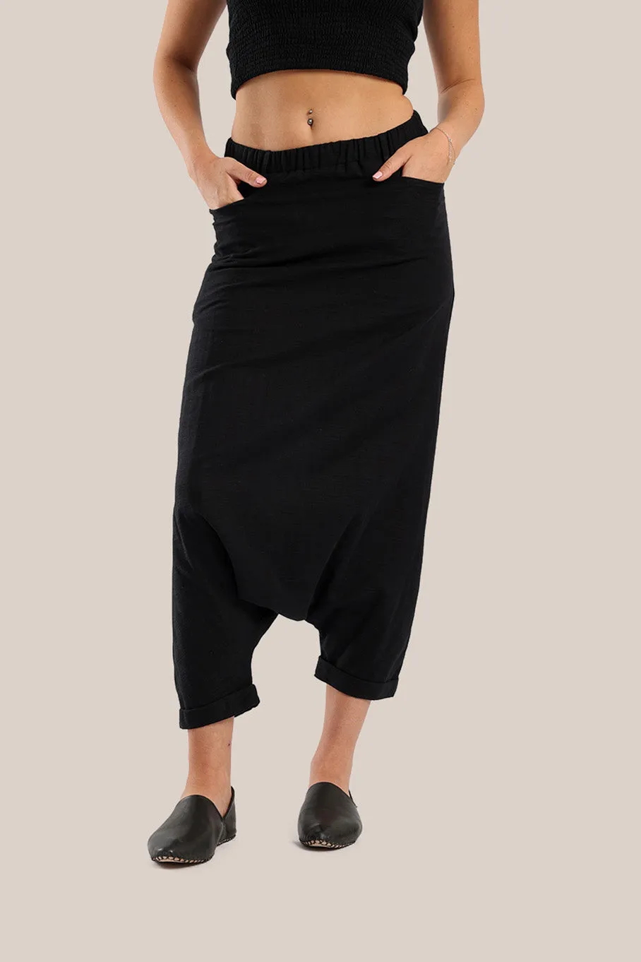 Harem pants with elastic waistline
