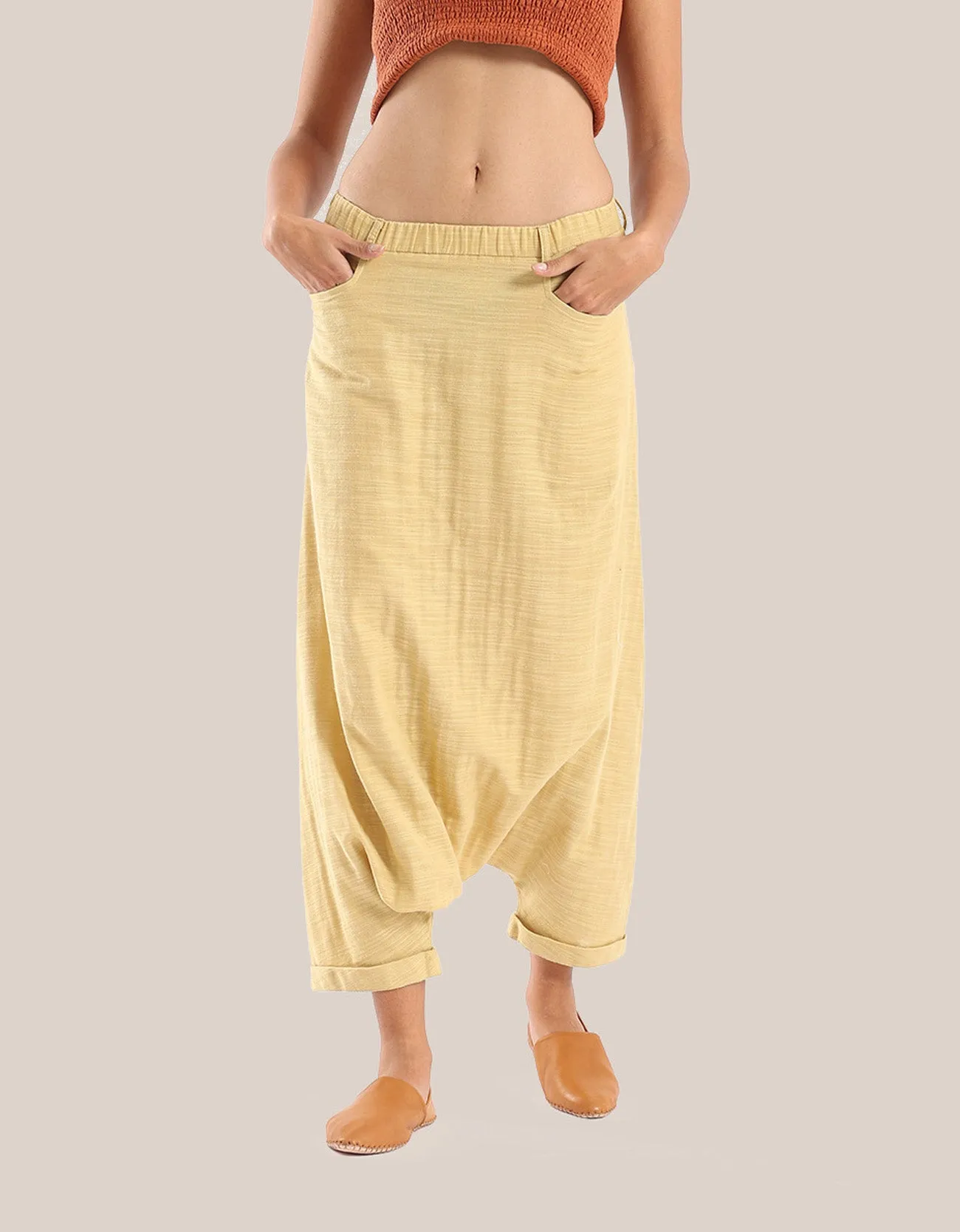 Harem pants with elastic waistline