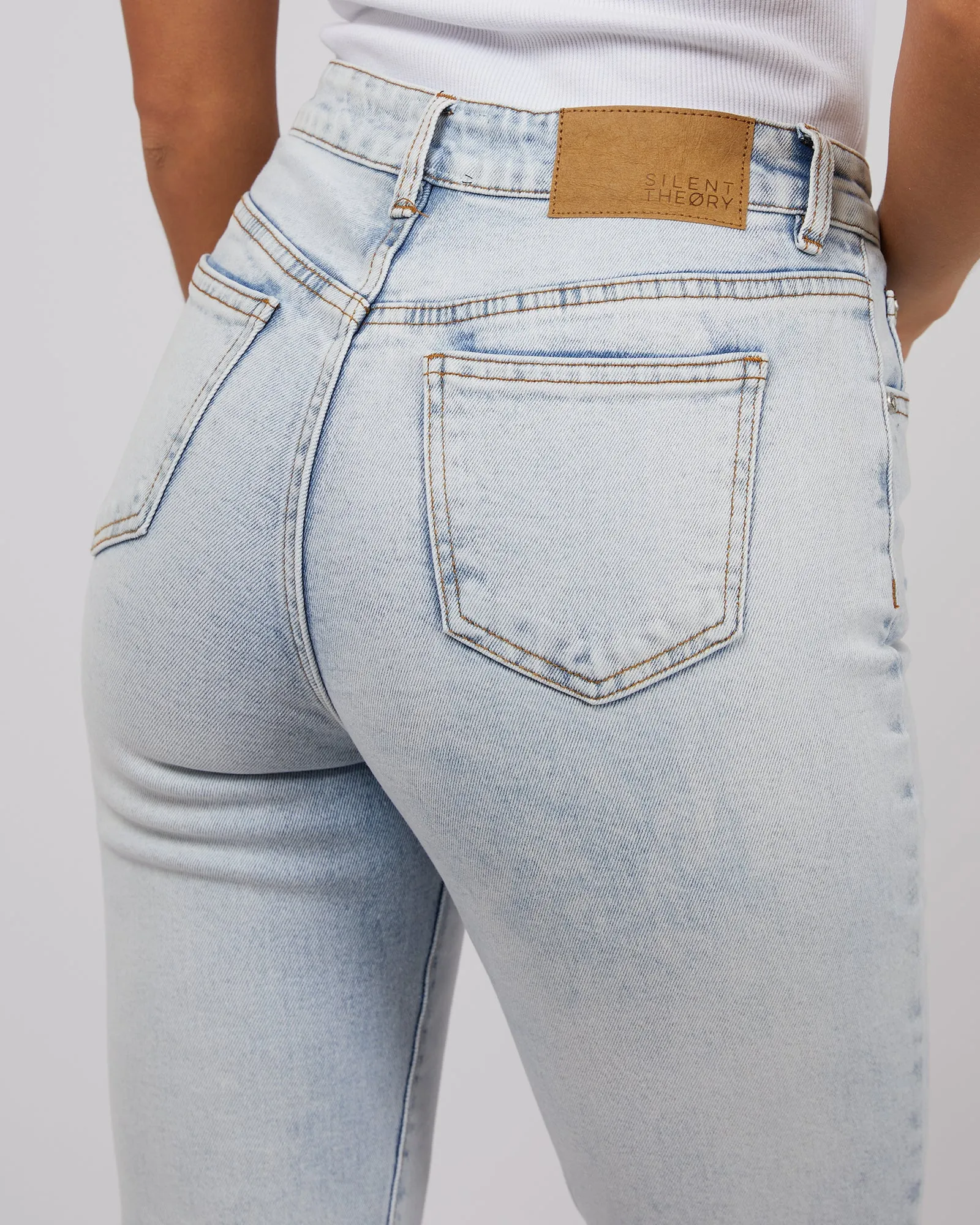 Monica Mom Comfort Jean Bleach