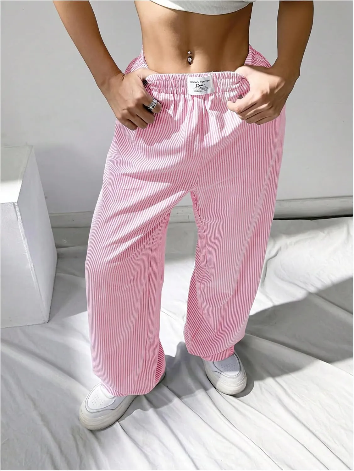 WDIRARA Women's Striped Print Straight Leg Pants Elastic Waist Casual Trousers with Pockets